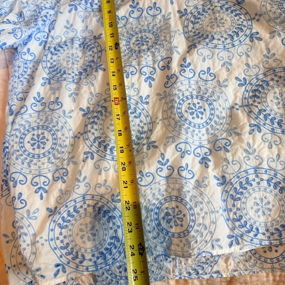 Lilly Pulitzer Eyelet Short Sleeve Blouse in the Boca Blue Beachside print XL